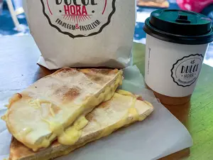 Café con ll + tostado árabe