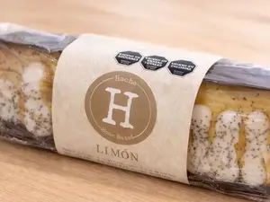 Budín limón y amapolas