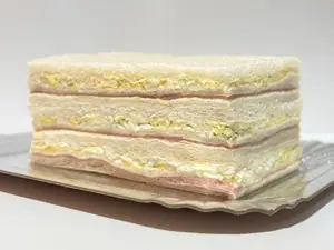 Triple de jamón y huevo blanco