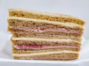 Triple Jamón Crudo Y Queso