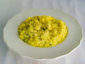 Arroz Amarillo Con Pollo