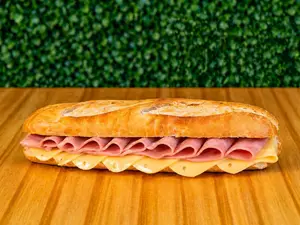 Sand. jamon natural y queso