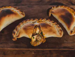 Empanada bondiola braseada