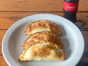 3 empanadas a eleccion