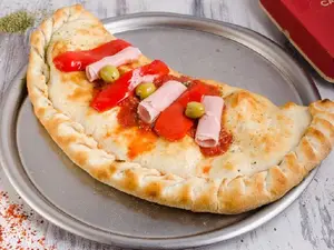 Calzón de Jamón y Morrón