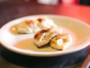 Empanada De Jamón Y Queso