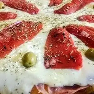 Pizza de morrones g