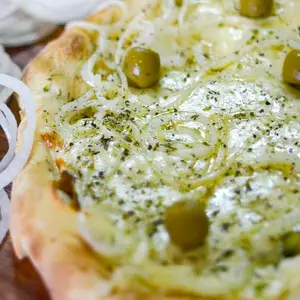 Pizza fugazza con queso g