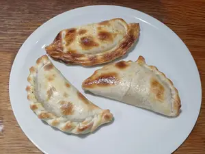 Empanada de carne A cuchillo