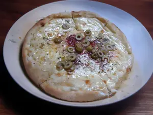 Pizza cuatro quesos