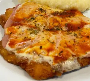 Suprema de pollo a la napo