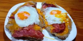 Milanesa con chedar bacon 2 pe