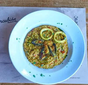 Arroz Con Mariscos Azafranado