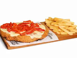 Milanesa muzza morrón carne
