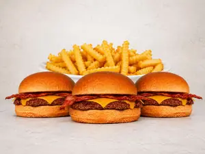 3 bajoncito slice + papas p/ compartir