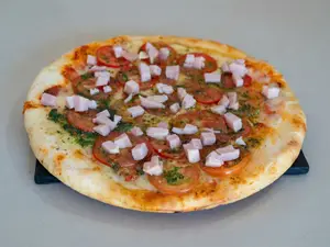 Pizza napolitana con jamón