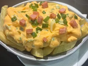 Papas con cheddar