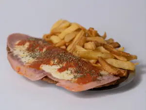 Milanesa De Ternera Napolitana Con Fritas Para Compartir 2/3r