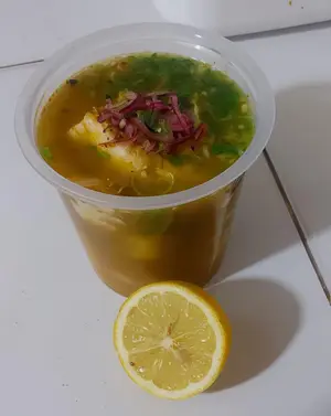 Encebollado de pescado