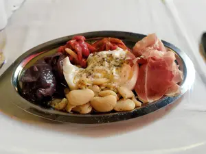 ANTIPASTO EL GARAGE