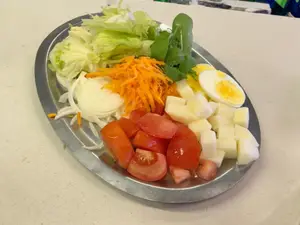ENSALADA MAS DE TRES GUSTOS