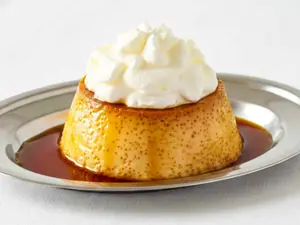FLAN CON CREMA