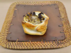 Empanada de cebolla y queso