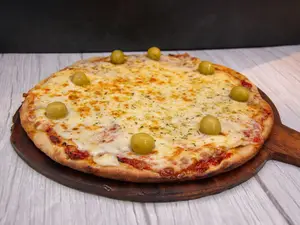 Pizza con doble muzzarella