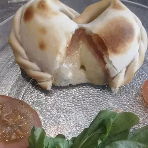 Empanada De Roquefort Con Jamon