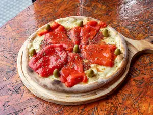 Pizza con pepperoni