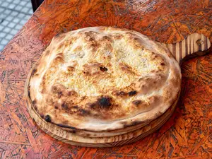Pizza super rellena