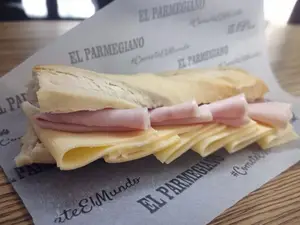 Sandwich Jamón Y Queso