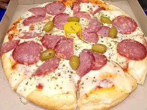 Pizza de calabresa