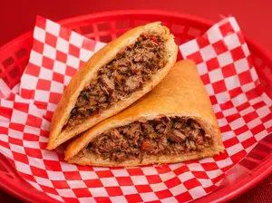 Empanada De Carne Mechada