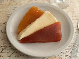 Queso y dulce