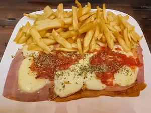 Milanesa napolitana