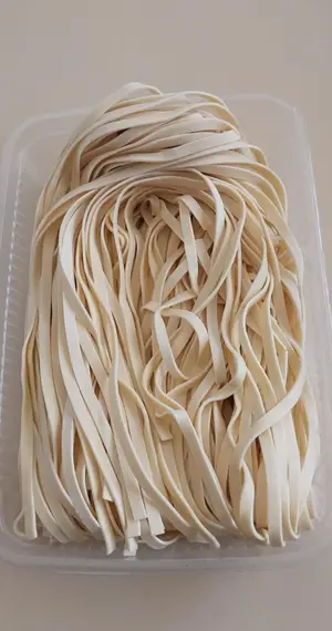 1 kg fideos cinta ancha