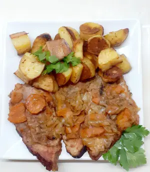 Carne al horno papas y batatas