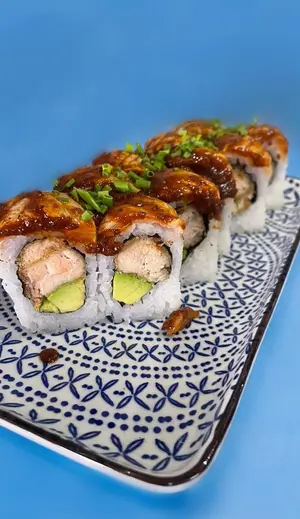 Dos Sakes Roll