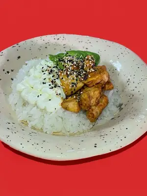 Sushi Bowl De Pollo Teriyaki