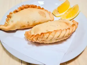 Empanada De Pollo Frita