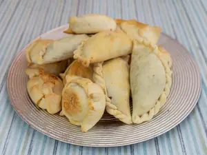1 doc empanadas