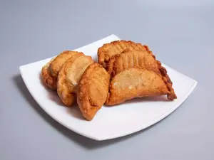 1 doc empanadas carne Fritas