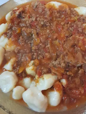 1 ÑOQUI CON SALSA