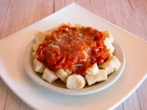 3 Porc Ñoquis Con Bolognesa