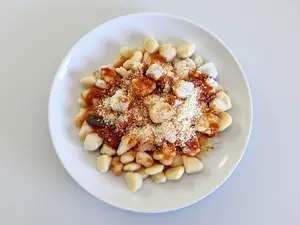 ÑOQUIS CON SALSA PARA COMPARTIR