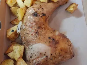 Pollo al horno con pure o fr
