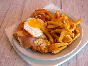 Sup napo huevo y fritas