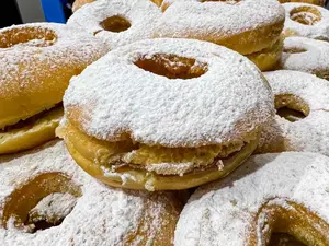 1/2 doc facturas surtidas de grasa