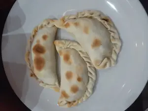 Empanada carne cortada